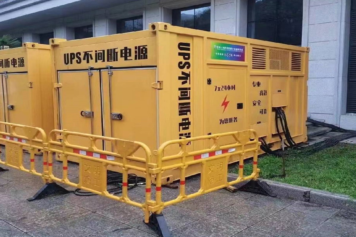 崇左发电机租赁施工现场